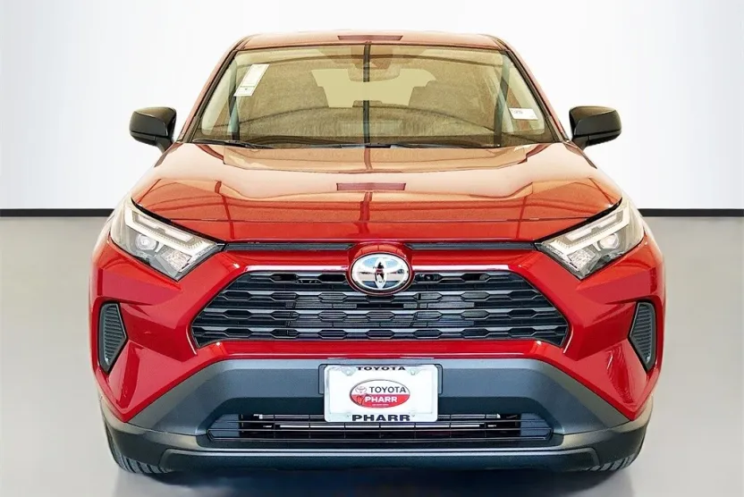 2025 Toyota RAV4 LE photo 1