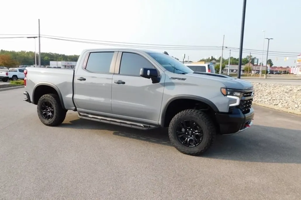 2024 Chevrolet Silverado 1500 ZR2 photo 1