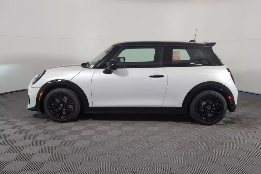 2026 Mini Cooper S 2 Door Iconic photo 1