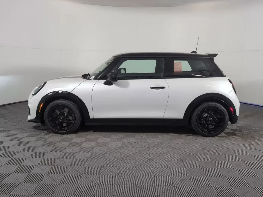 2026 Mini Cooper S 2 Door Iconic photo 1