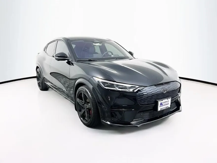 2023 Ford Mustang Mach-E GT photo 1