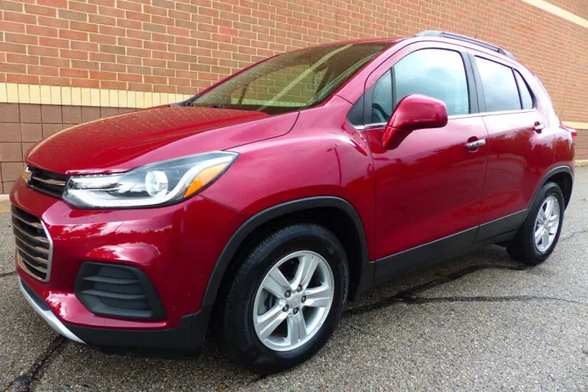 2019 Chevrolet Trax LT photo 1