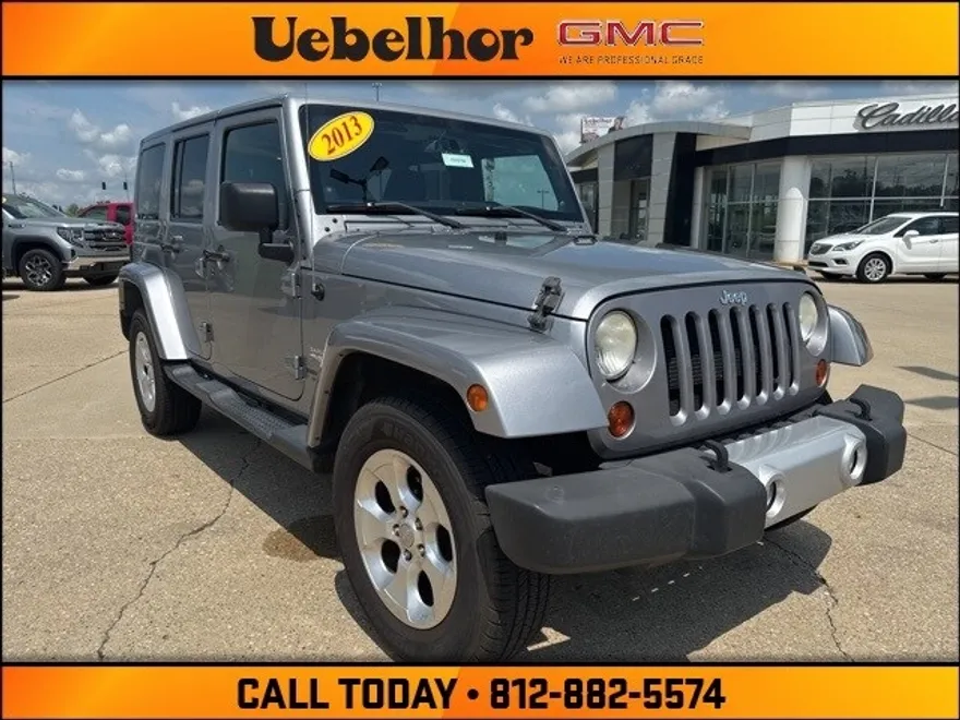 2013 Jeep Wrangler Unlimited Sahara photo 1