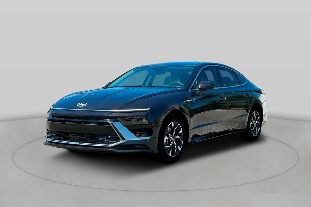 2025 Hyundai Sonata SEL photo 1