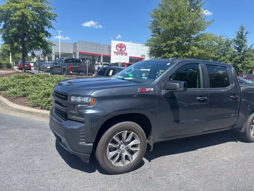 2022 Chevrolet Silverado 1500 RST photo 1