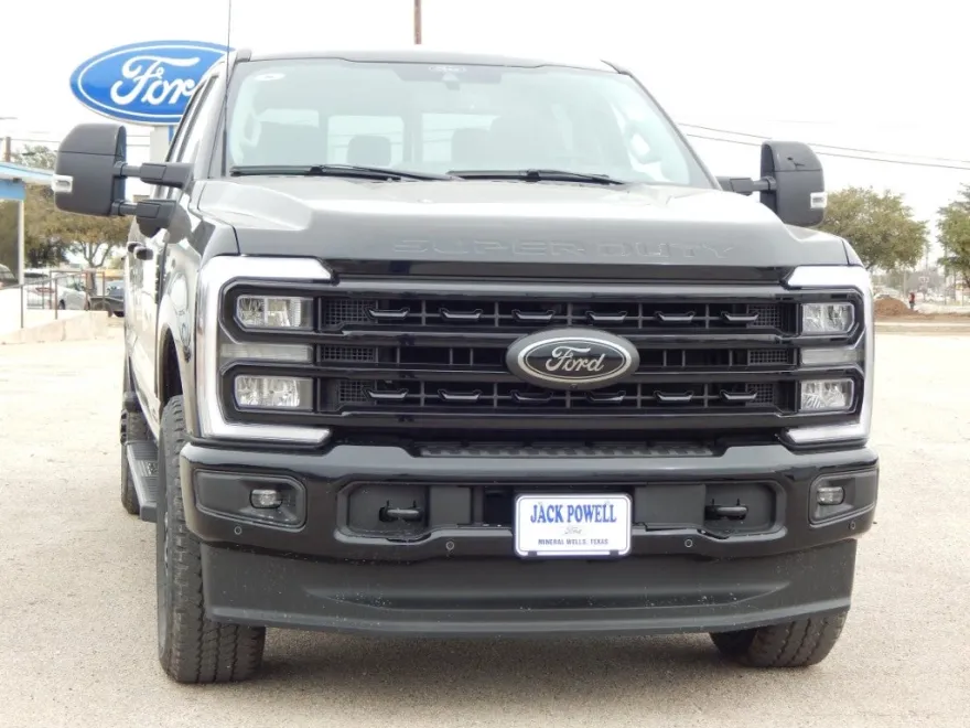 2024 Ford F-250 Lariat photo 1