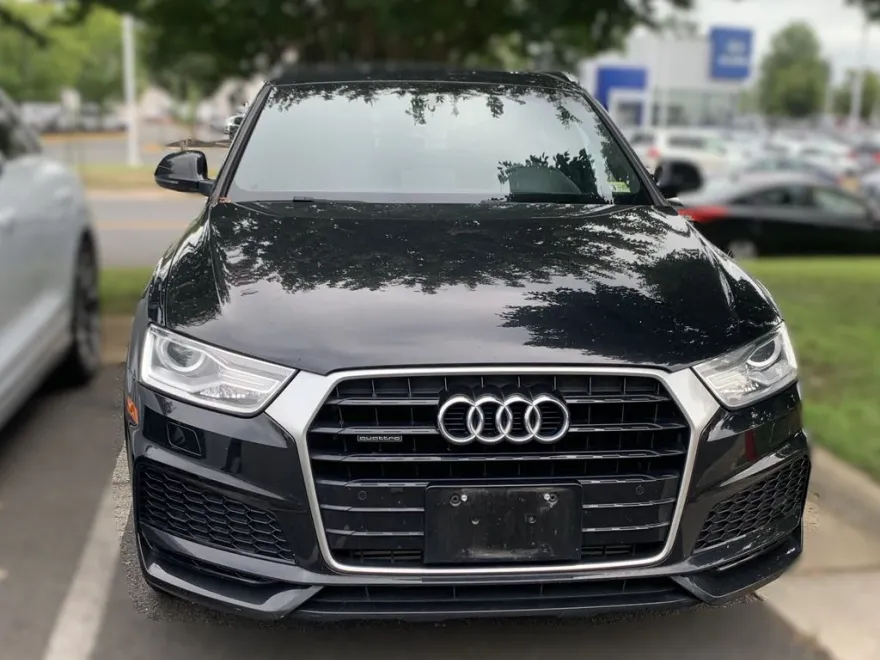 2018 Audi Q3 Premium photo 1