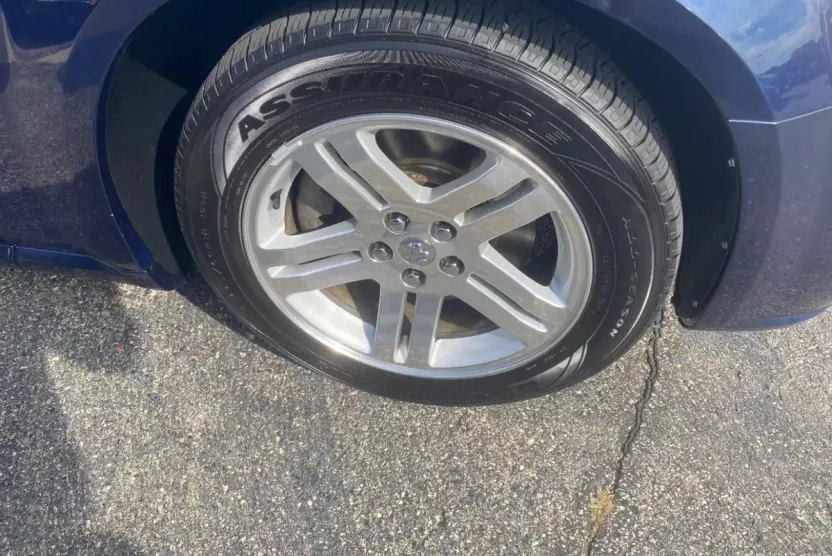 2005 Dodge Magnum R/T photo 1