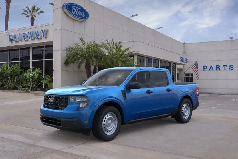 2025 Ford Maverick XL photo 1