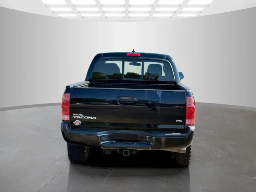 2015 Toyota Tacoma Double Cab TRD Pro photo 2