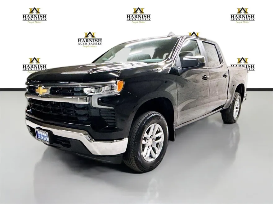 2026 Chevrolet Silverado 1500 LT photo 1