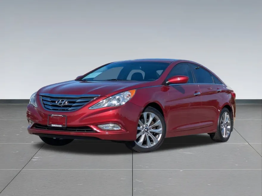 2013 Hyundai Sonata SE photo 1