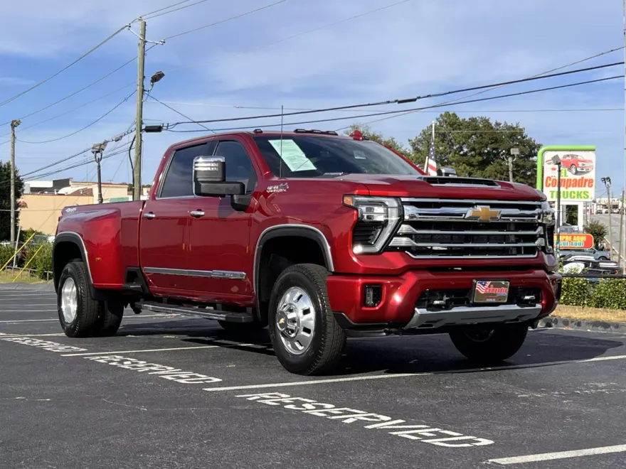 2025 Chevrolet Silverado 3500HD High Country photo 1