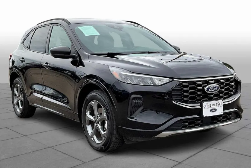 2024 Ford Escape ST-Line photo 1