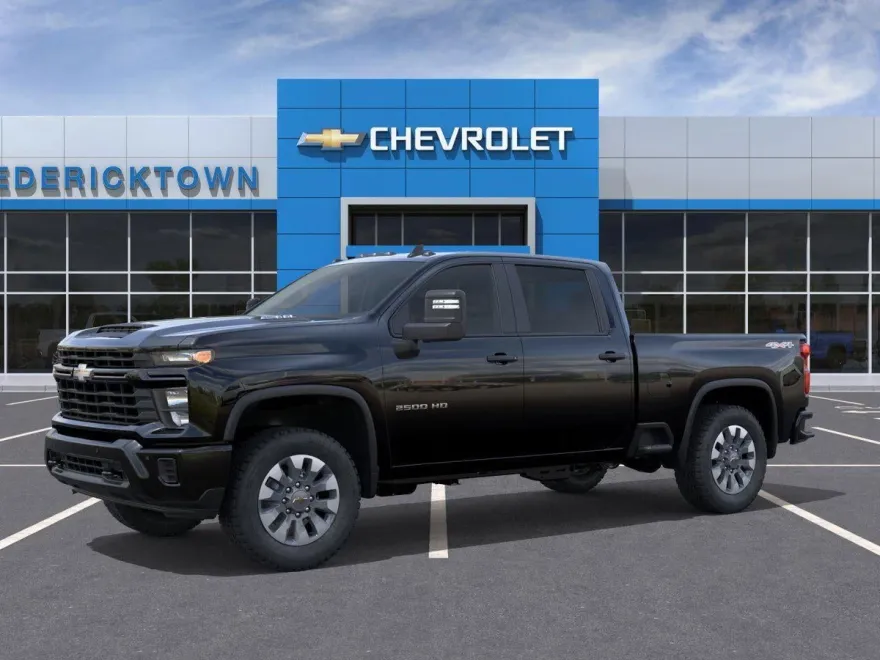 2026 Chevrolet Silverado 2500HD Custom photo 1