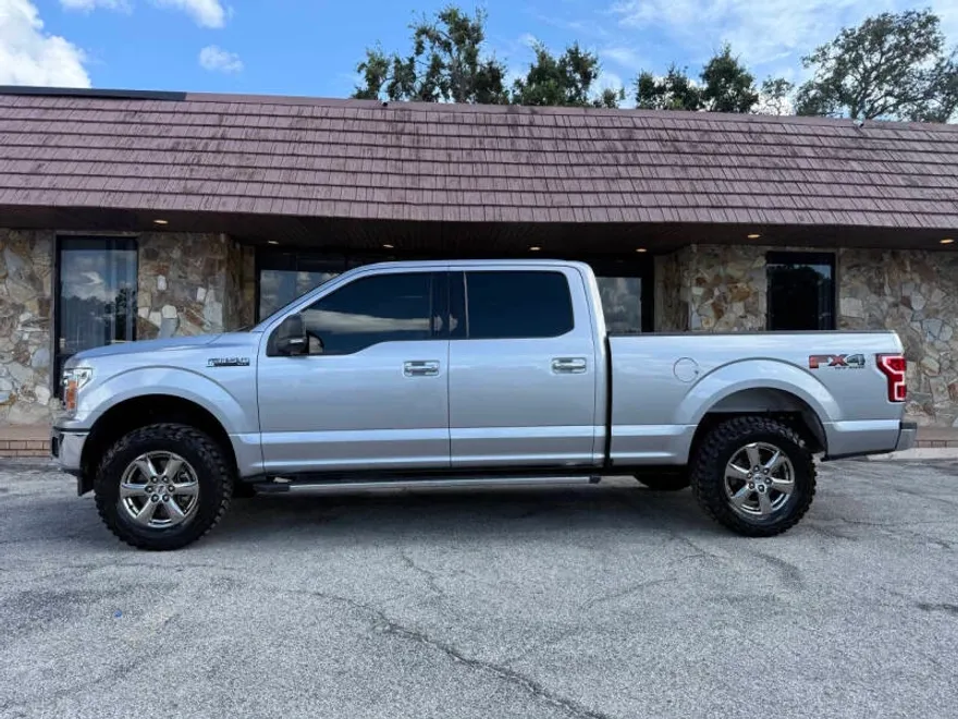 2020 Ford F-150 XLT photo 1