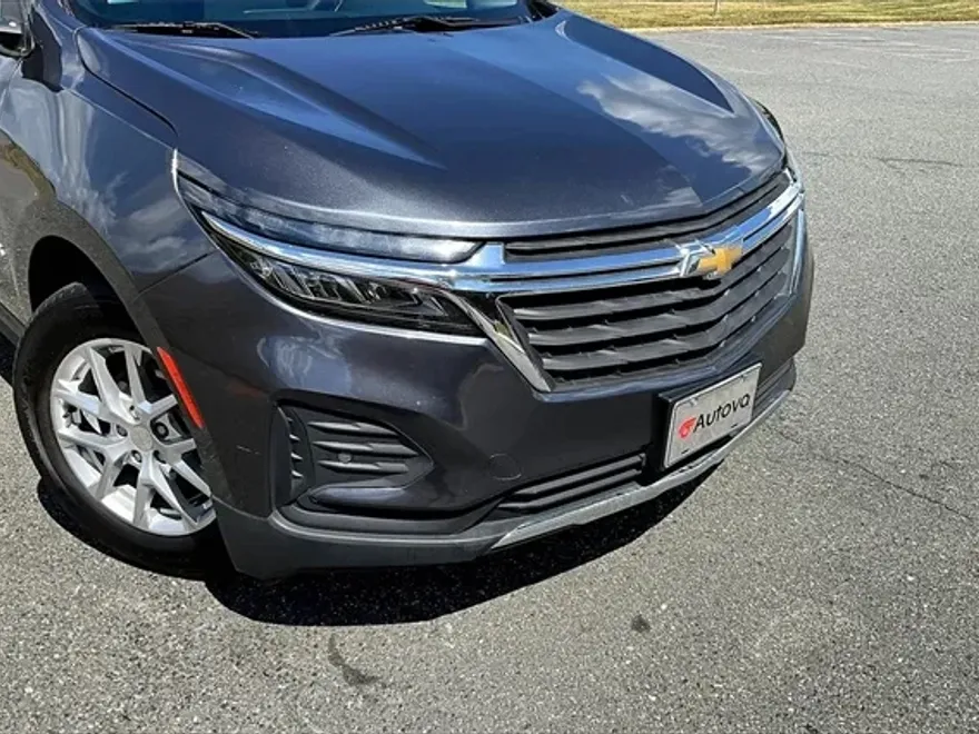 2022 Chevrolet Equinox LS photo 1