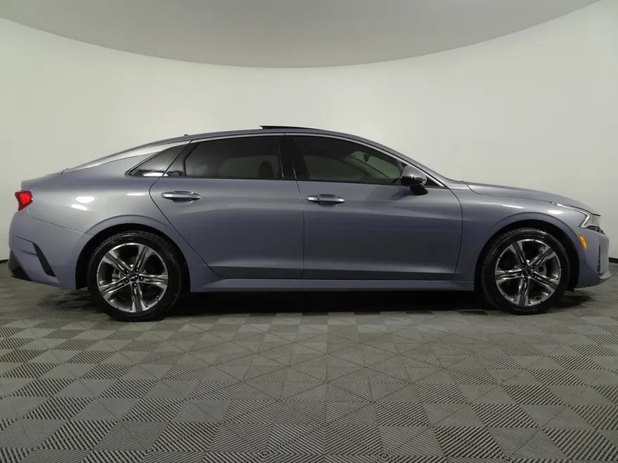 2024 Kia K5 EX photo 1