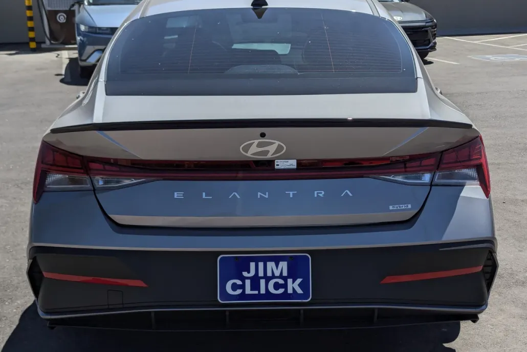 2025 Hyundai Elantra Hybrid SEL Sport photo 1