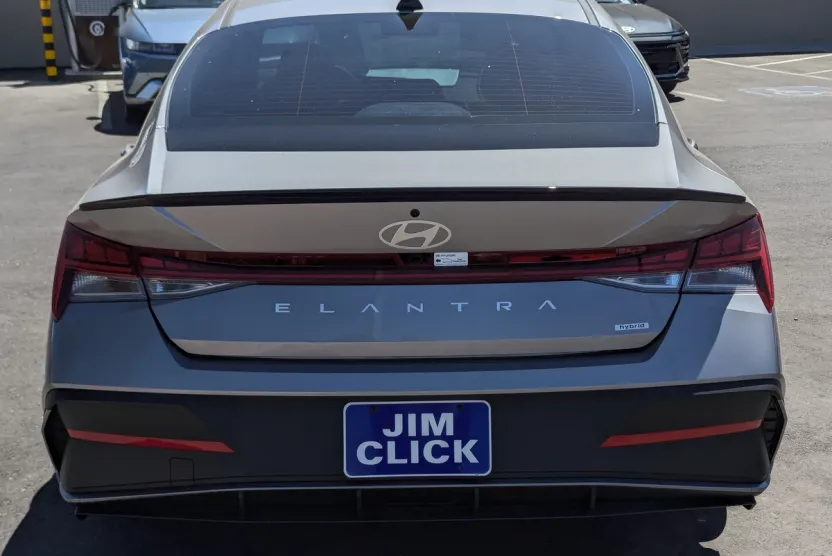 2025 Hyundai Elantra Hybrid SEL Sport photo 1