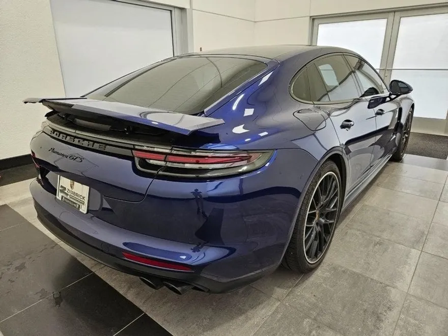 2020 Porsche Panamera GTS photo 7