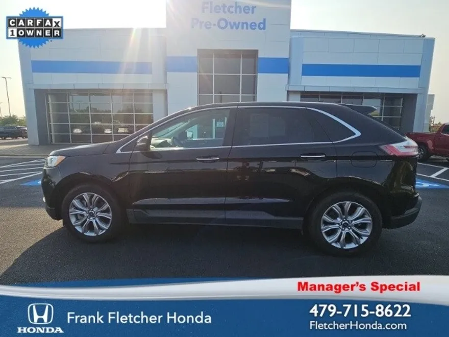 2024 Ford Edge Titanium photo 1
