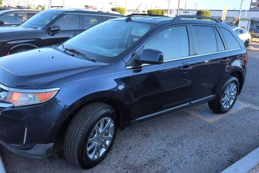 2011 Ford Edge Limited photo 1