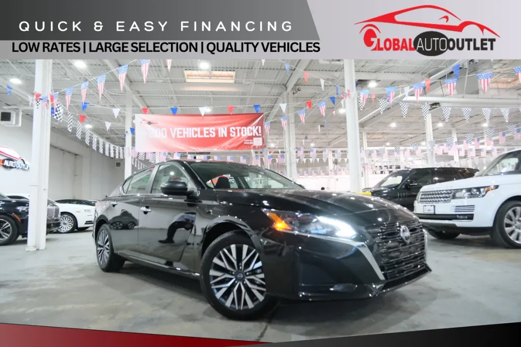 2025 Nissan Altima SV photo 1