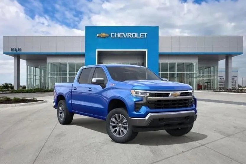 2026 Chevrolet Silverado 1500 LT photo 1