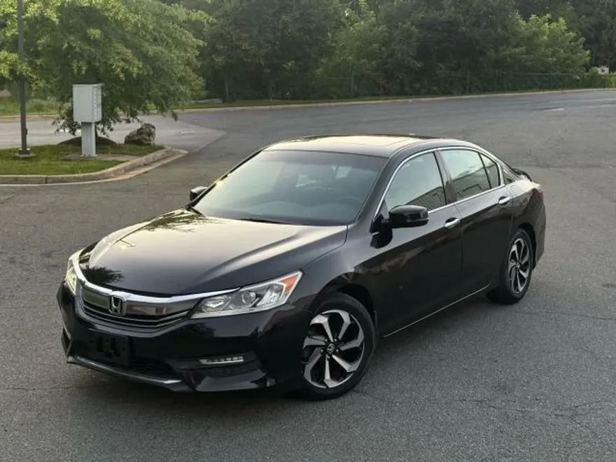2018 Honda Civic EX photo 1