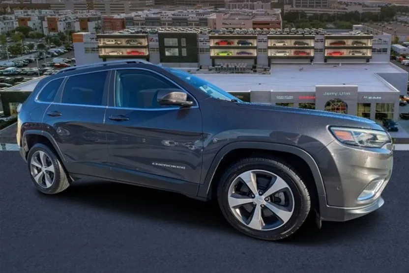 2019 Jeep Cherokee Limited photo 1