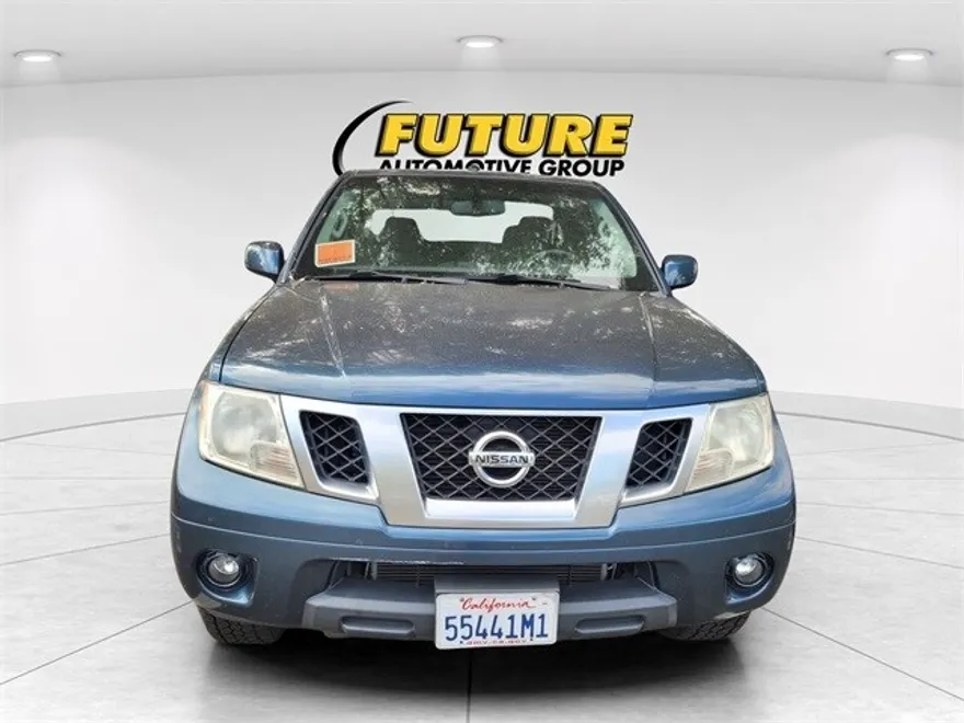 2013 Nissan Frontier PRO-4X photo 1