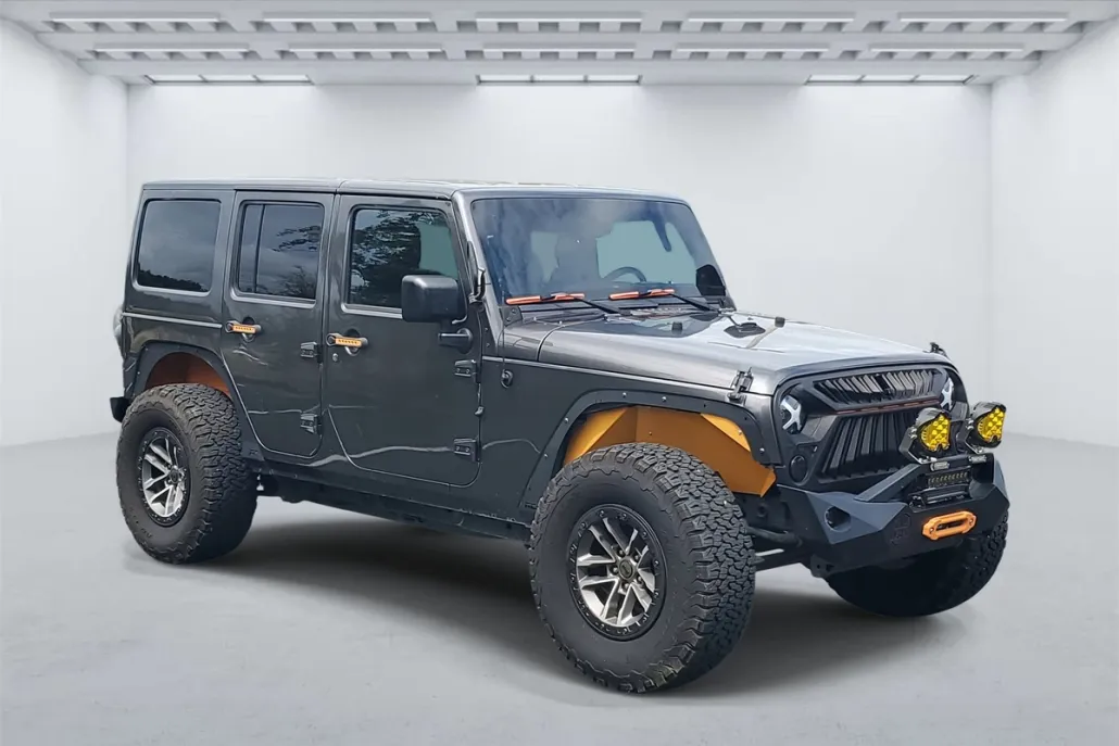 2014 Jeep Wrangler Unlimited Rubicon photo 1