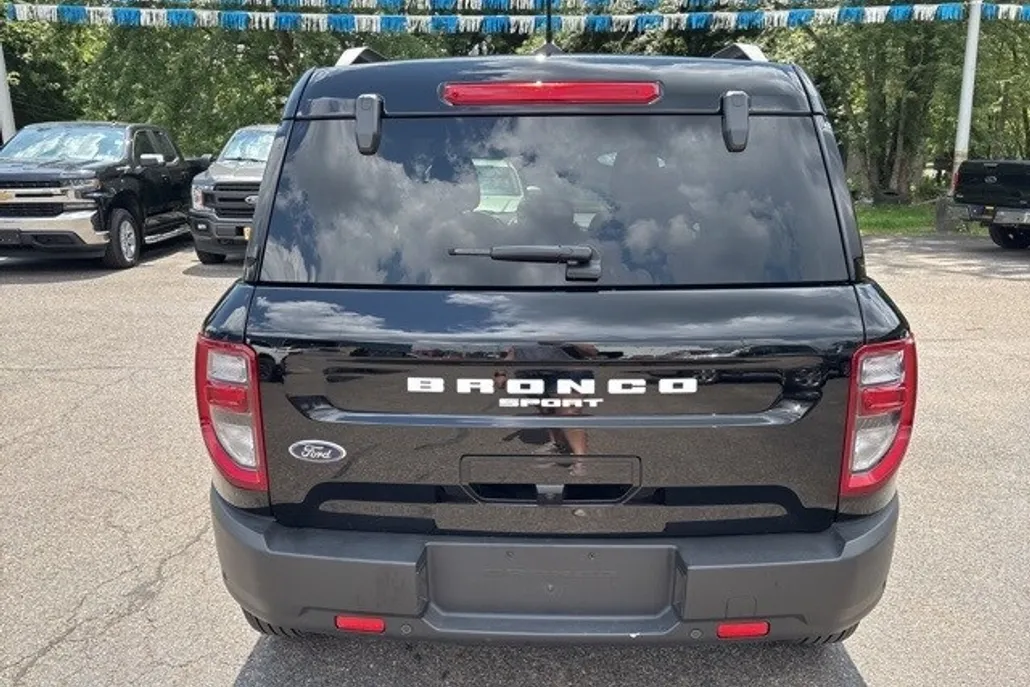 2024 Ford Bronco Sport Outer Banks photo 1
