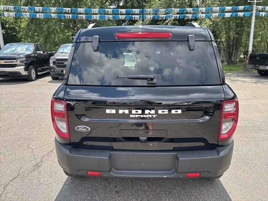 2024 Ford Bronco Sport Outer Banks photo 1
