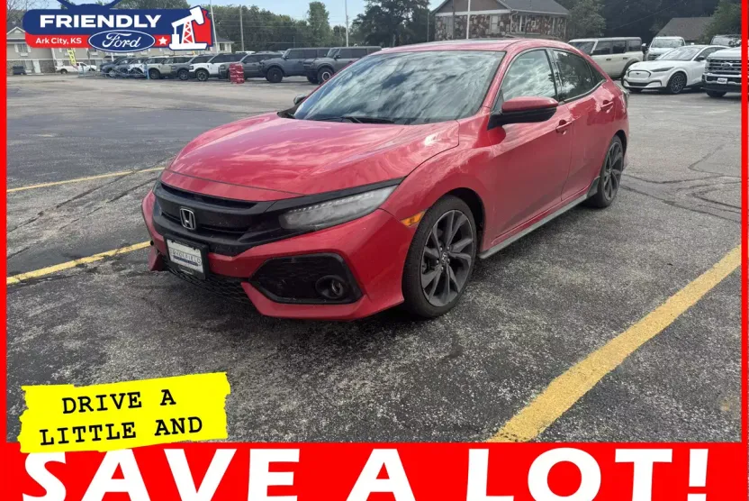 2019 Honda Civic Hatchback Sport Touring photo 1