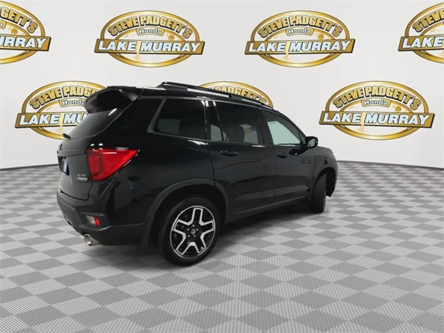 2023 Honda Passport Elite photo 1
