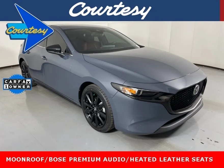 2023 Mazda Mazda3 2.5 s Carbon photo 1