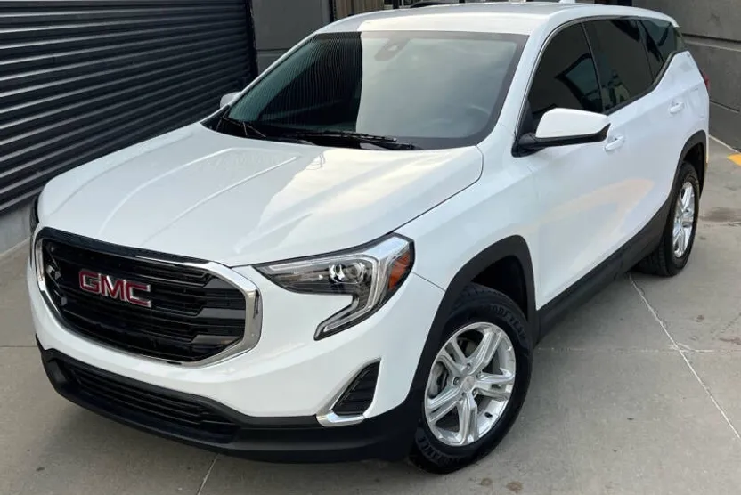 2020 Gmc Terrain SLE photo 1