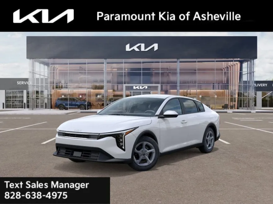 2025 Kia K4 LXS photo 1
