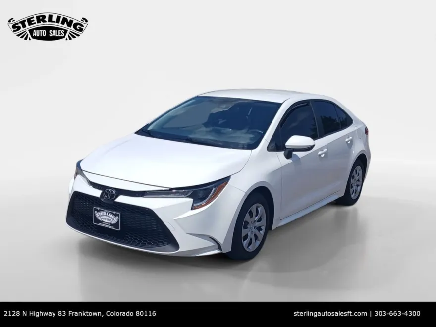 2020 Toyota Corolla LE photo 1
