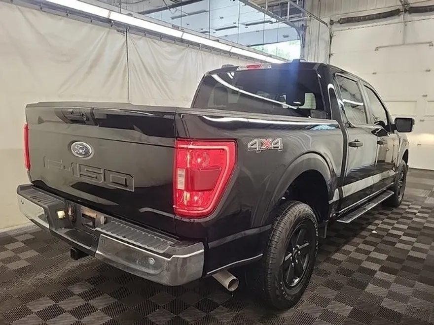 2023 Ford F-150 XLT photo 1