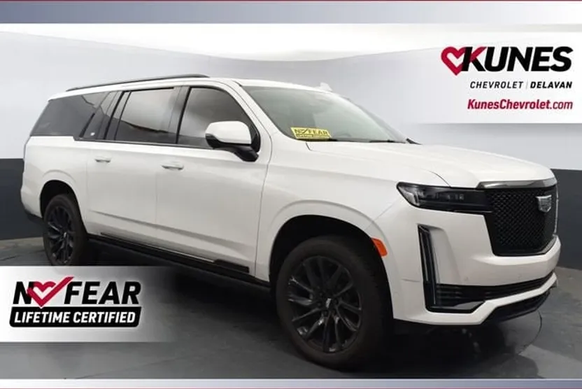 2024 Cadillac Escalade ESV Sport Platinum photo 1