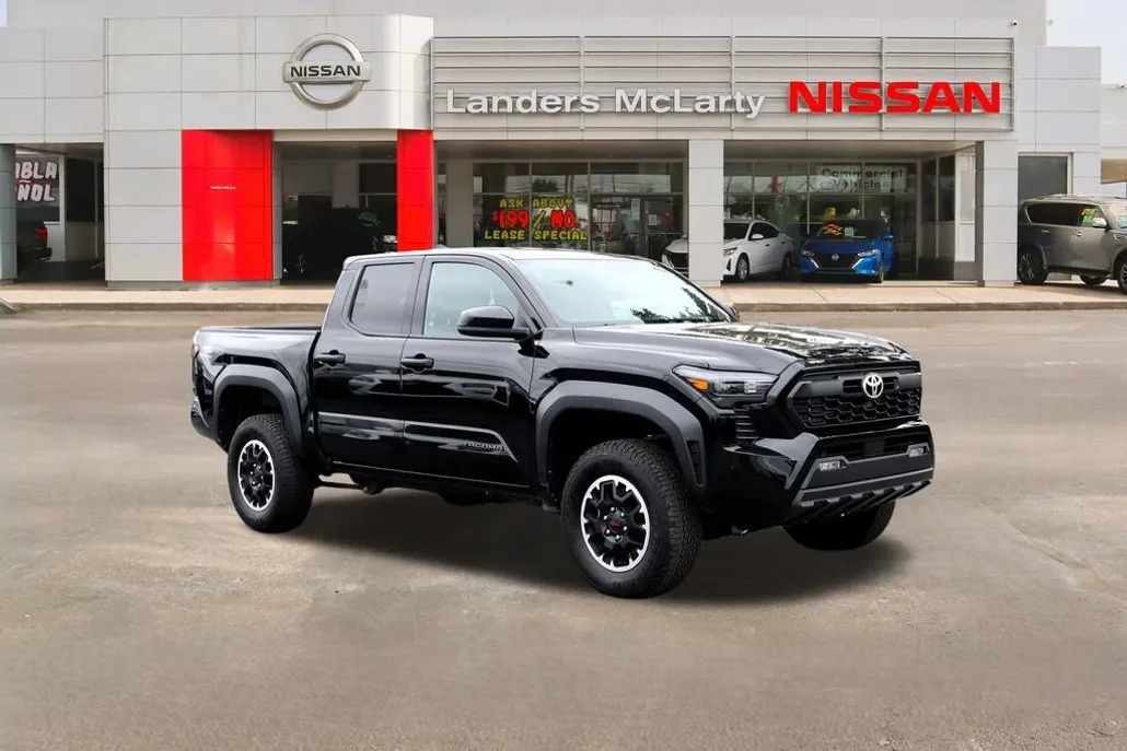 2025 Toyota Tacoma TRD Off-Road photo 1