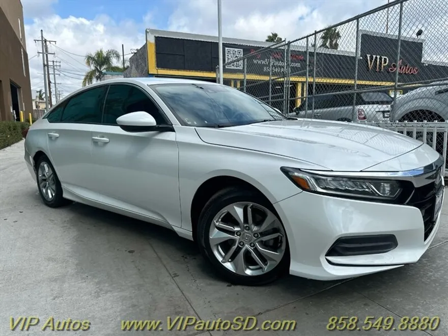 2019 Honda Accord LX photo 1