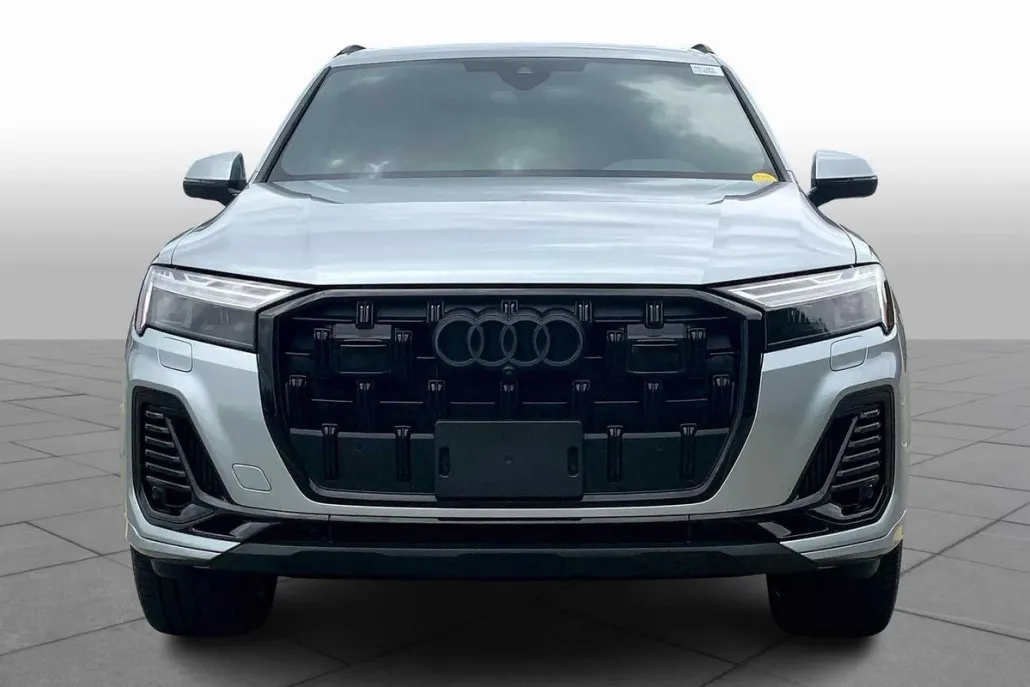 2025 Audi Q7 Premium Plus photo 1