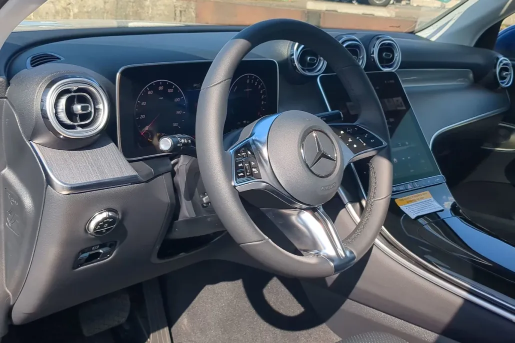 2026 Mercedes Benz GLC 350e 4MATIC photo 1