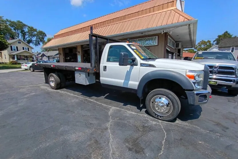 2012 Ford F-550 photo 1