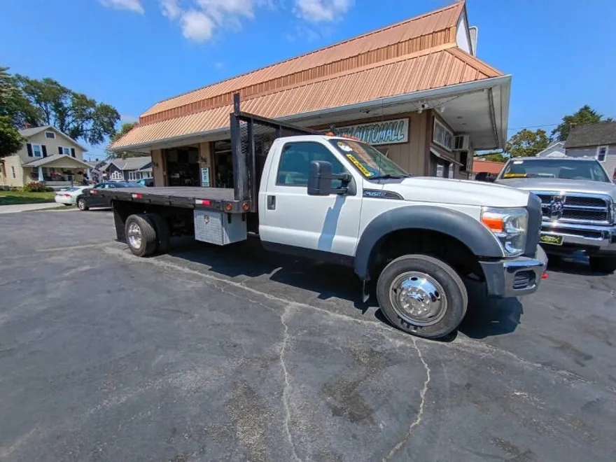 2012 Ford F-550 photo 1