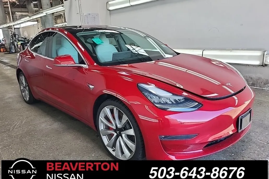 2018 Tesla Model 3 Long Range photo 1